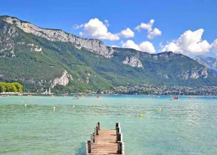 La Perle Du Thiou - Charmant T3 Au Centre D\'Annecy Avec Parking Prive